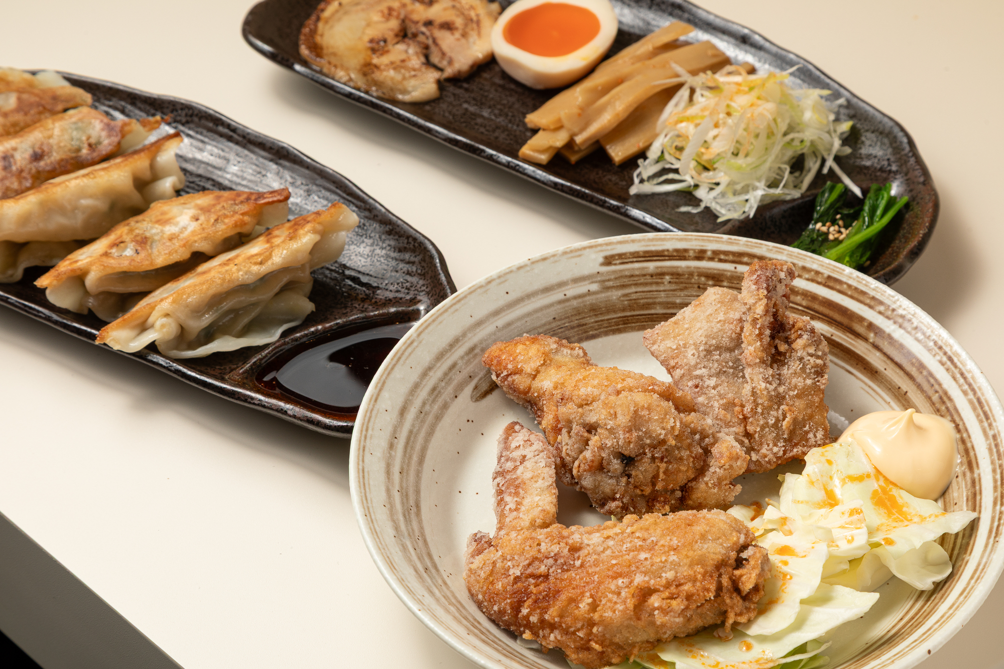 金にく麺太郎｜千歳市のラーメン居酒屋 ― 深夜も営業／〆の鶏ガラ塩